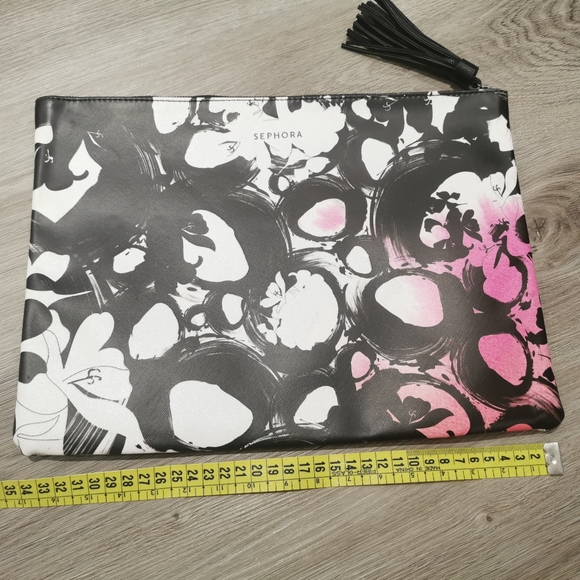 🍀3/$30 New large Sephora laptop case makeup pouch - Picture 3 of 5